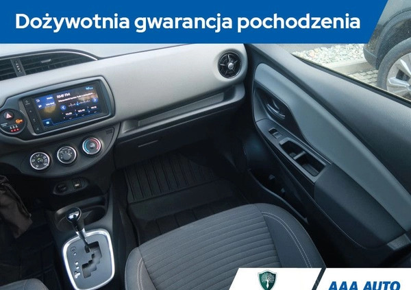 Toyota Yaris cena 59000 przebieg: 57734, rok produkcji 2020 z Gdańsk małe 172